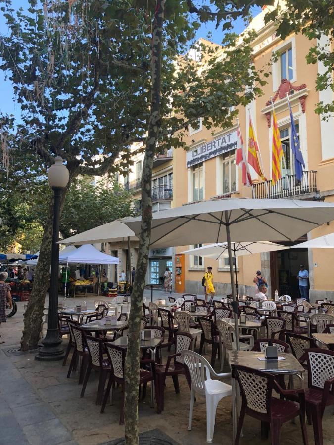 2 Bedroom Large Modern Apartment In Blanes Old Town 50M From The Beach! Extérieur photo